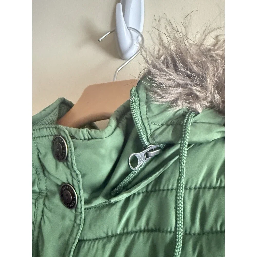 Vintage Y2K 2000s Mossimo Warm quilted Fur Hooded green vest‎ Medium